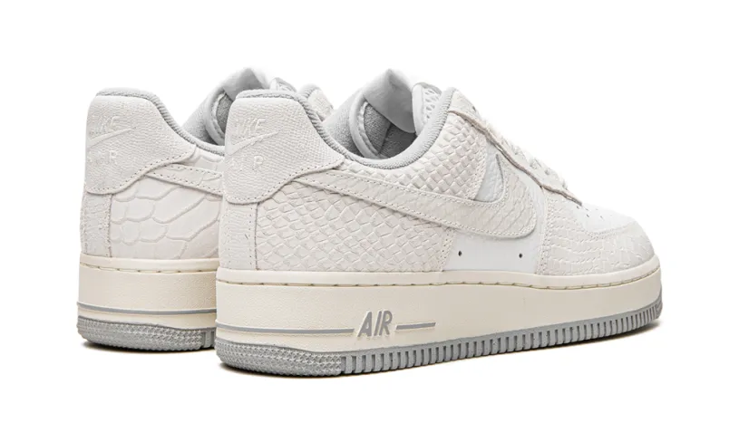 Nike Lifestyle AIR FORCE 1 WMNS 'White Python'